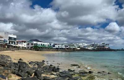 WEATHER: Cloudy and occasional showers start the week in the Canary Islands 
