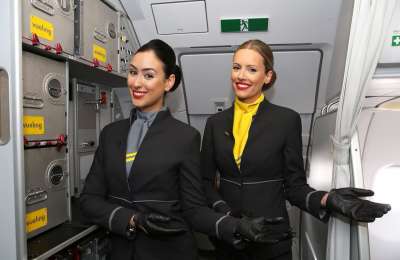 Airline fined 30,000 euros for demanding that stewardesses wear makeup and high heels 