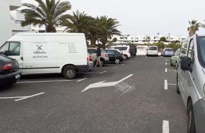 UPDATE: Two young British boys find bag containing thousands of euros in car park
