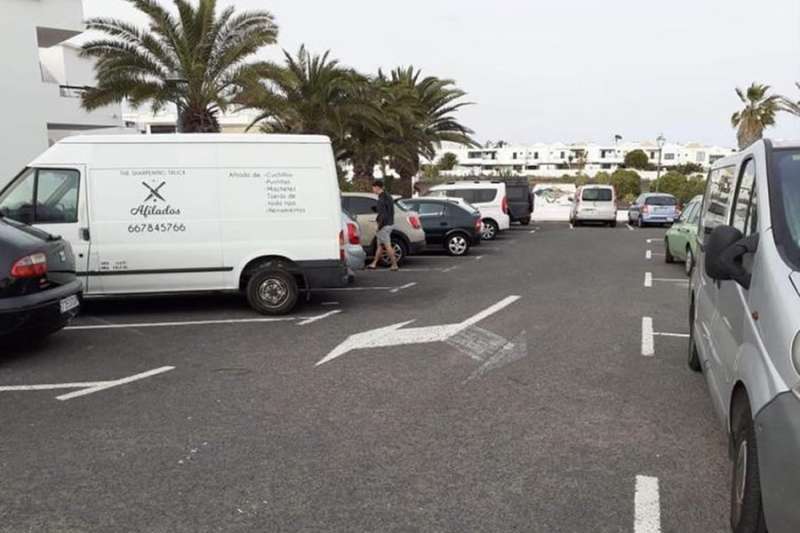 UPDATE: Two young British boys find bag containing thousands of euros in car park