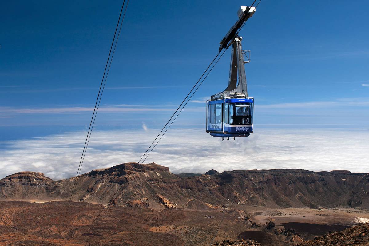 The cable car at Mt Teide is closed due to strong winds The cable car at Mt Teide is closed due to strong winds