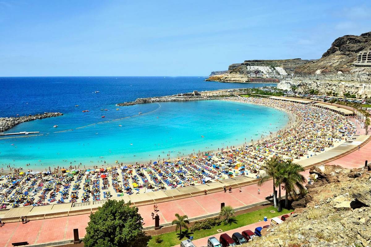 A clear and sunny weekend across the Canary Islands now the calima has gone