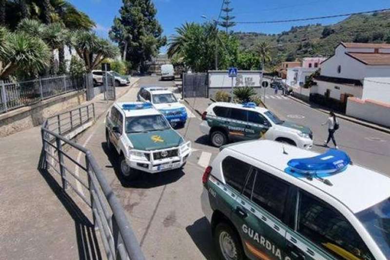A school in the Canary Islands is evacuated after a bomb scare
