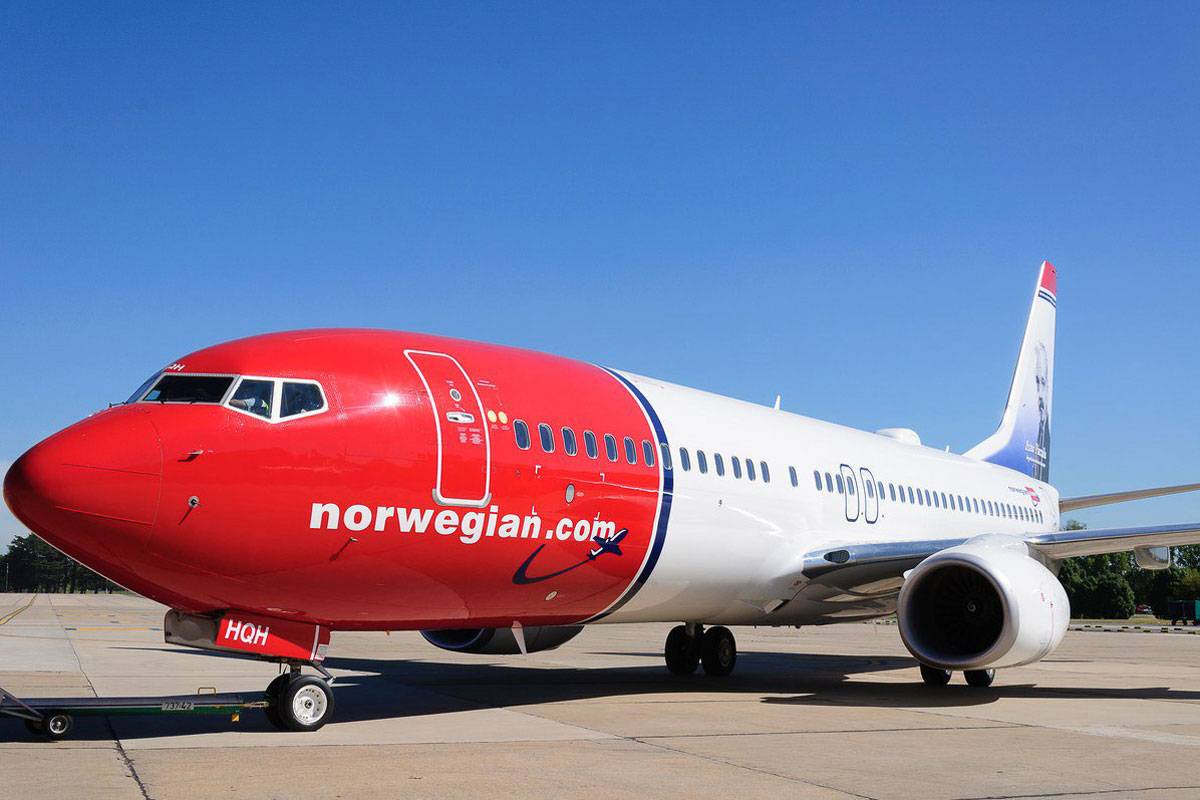 Norwegian Airlines are considering reopening their bases in the Canary Islands
