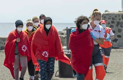 More than 600 people have arrived in the Canary Islands this week in small boats