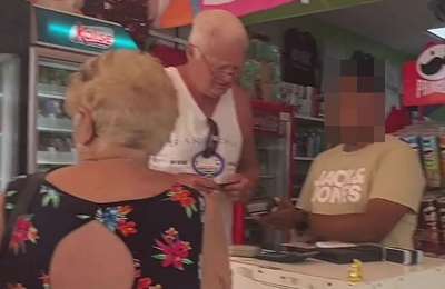 Tenerife shop 'scammers' are caught on camera fleecing tourists 