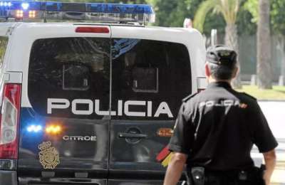 Two men arrested for posing as Guardia Civil agents to rob tourists