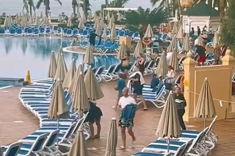 VIDEO goes viral showing the sunbed wars tourists’ face on holiday