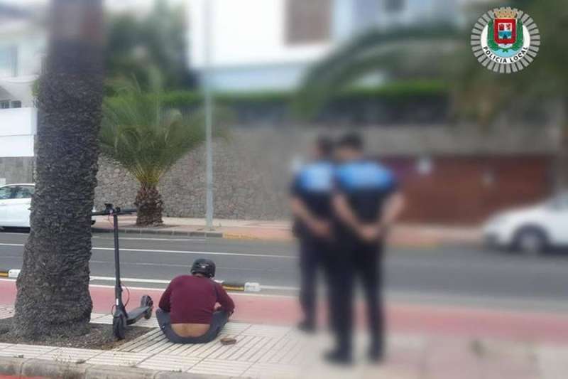 Rider crashes his electric scooter into a tree and then tests positive for alcohol