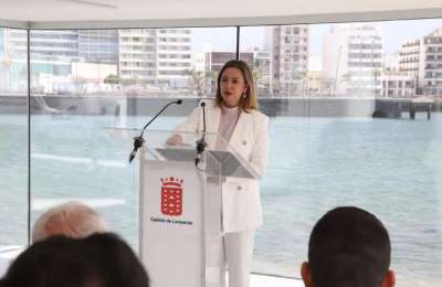 Lanzarote begins the procedures to officially declare the island ‘touristically saturated’