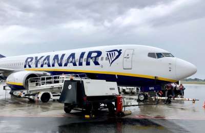 Ryanair have to pay compensation for not letting two policemen on a plane with their guns