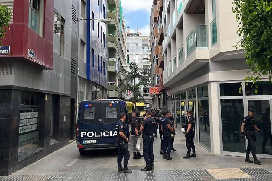 A bar manager in Gran Canaria dies after being stabbed in a brawl