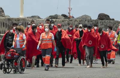 Three boats with 154 people on board arrive in the Canaries in just a few hours