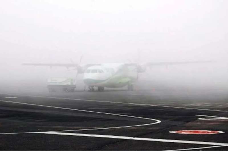 Ten flights in Tenerife are diverted due to low visibility caused by Storm Oscar 