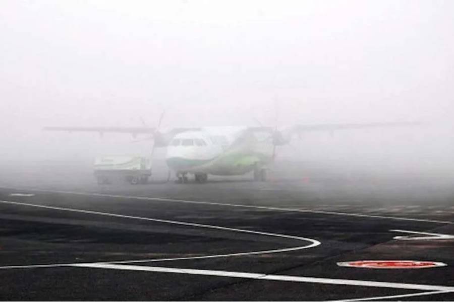 Ten flights in Tenerife are diverted due to low visibility caused by Storm Oscar 