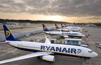 Ryanair cancels 400 flights as French air traffic controllers go on strike