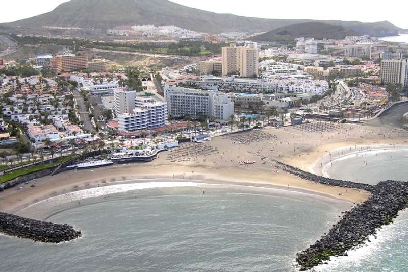 Scottish tourist gets £20k hospital bill in Tenerife after insurance mistake