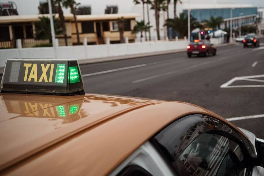 Irish tourist pays 20,000 euros fine for assaulting a taxi driver 
