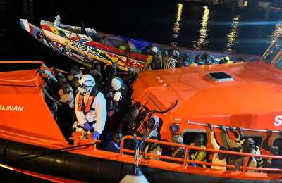 159 more immigrants arrive by boat in Los Cristianos