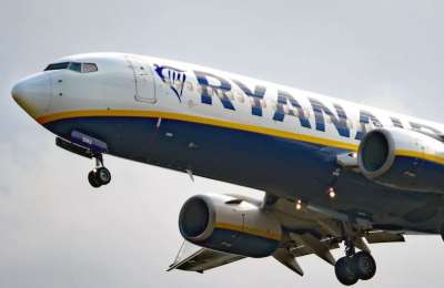 Ryanair booze ban: Duty-free bottles must be placed in the hold