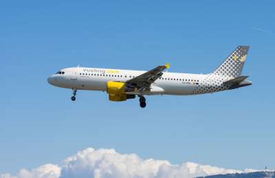 Emergency landing for Gran Canaria flight after being struck by a bird
