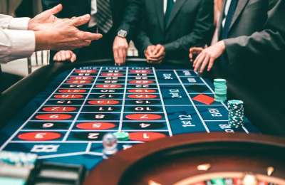 Gambling, video games, and mobile phone addictions increase in the Canary Islands