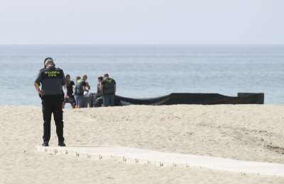 The dead body of a decapitated child is found on a beach in Tarragona