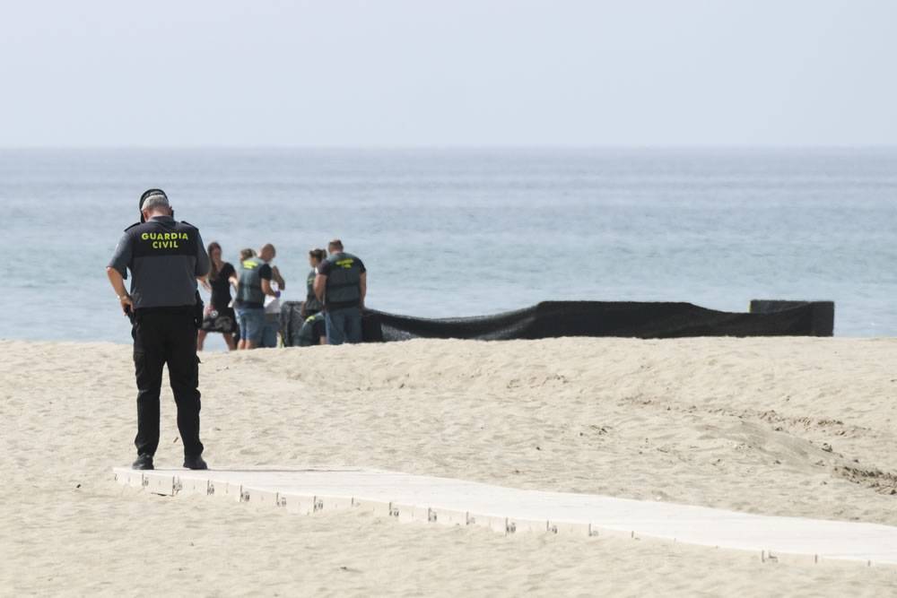 The dead body of a decapitated child is found on a beach in Tarragona