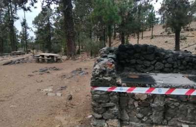 No barbeques or smoking in the mountains due to risk of forest fires 