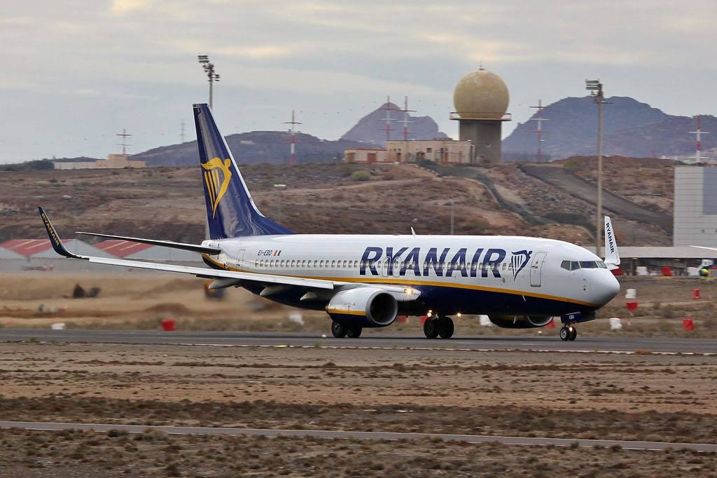 Ryanair cancels flight from Tenerife leaving passengers stranded for a week