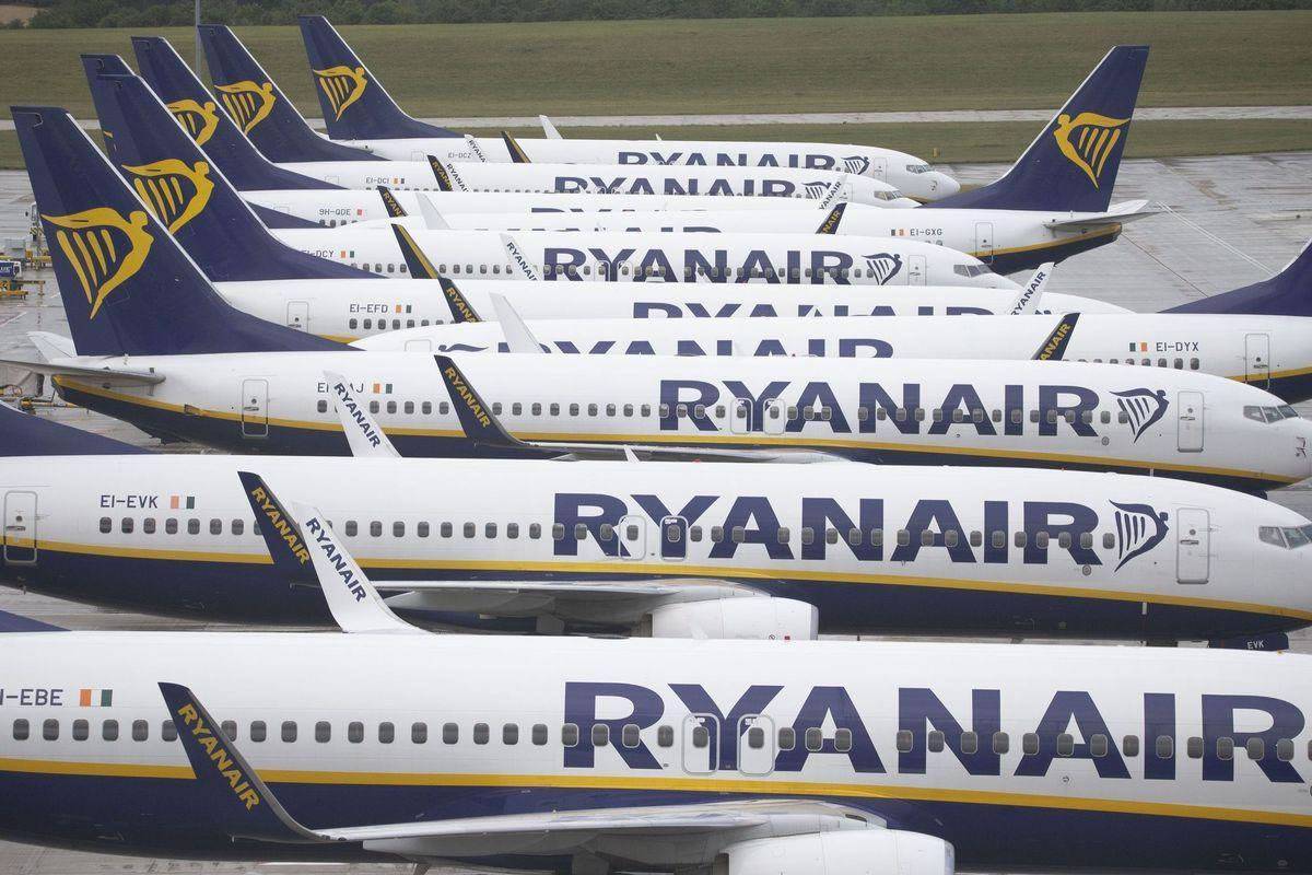Ryanair fined 5.6m euros for not compensating passengers during cabin crew strikes