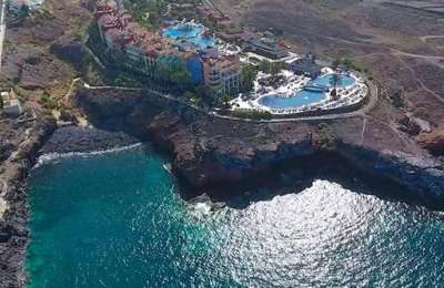 40-year-old man seriously injured after falling off a cliff in Costa Adeje