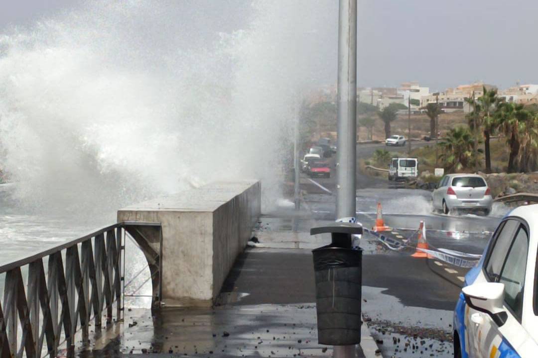 Adverse sea conditions have forced closure of beaches and some roads in Arona