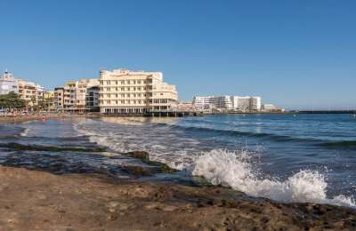 El Medano beaches reopened as the levels of E.coli in the water have dropped