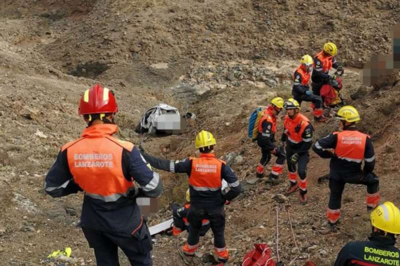 A dead body is found inside a vehicle at the bottom of a ravine in Lanzarote
