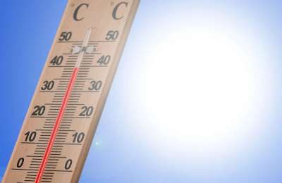 The heat is back: AEMET activates yellow and orange warnings for high temperatures
