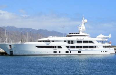Magnificent 150 million euro superyacht ‘Boardwalk’ docks in Santa Cruz 