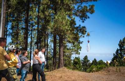 Tenerife Cabildo invests €7.7 million in two state-of-the-art firefighting helicopters