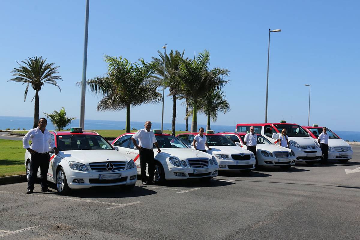 New taxi drivers must speak English and have a good knowledge of the area