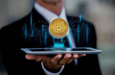 Decentralized Vs Centralized Stablecoins: Which one holds the key?