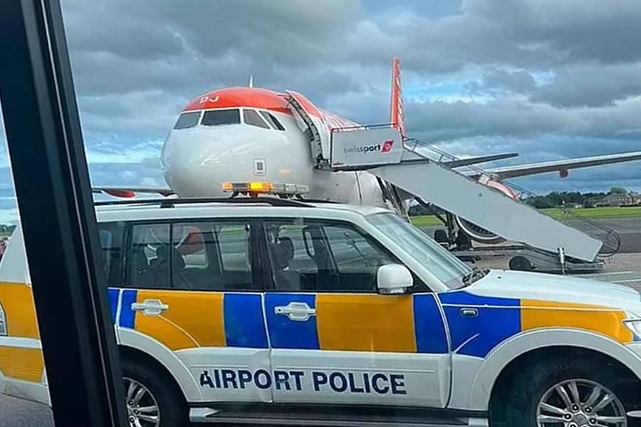 VIDEO: EasyJet accused of throwing all passengers off a flight to Ibiza