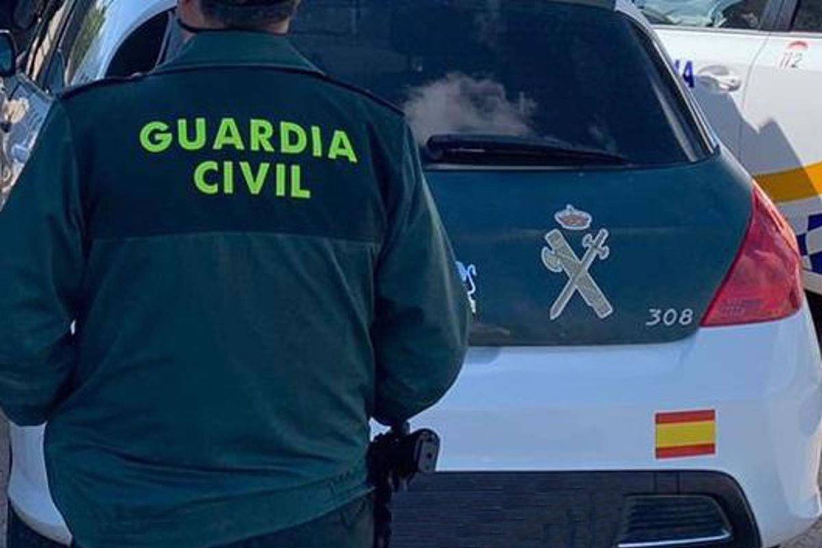 Two arrested in the south of Tenerife for a mobile phone scam