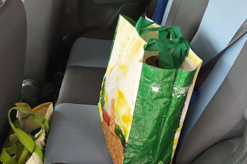 New fines for putting shopping bags on the seats of your car!