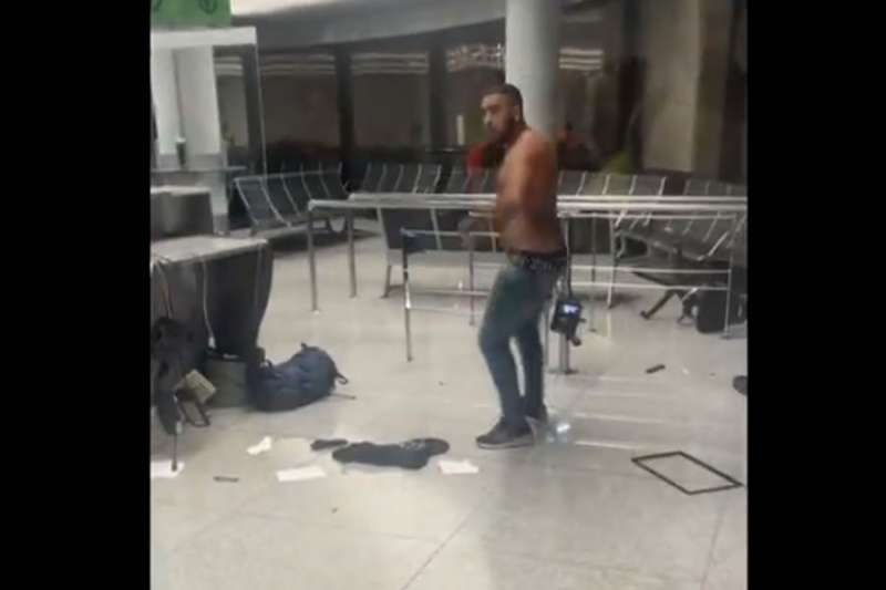 VIDEO: Violent drunk passenger causes havoc after being refused to board a plane