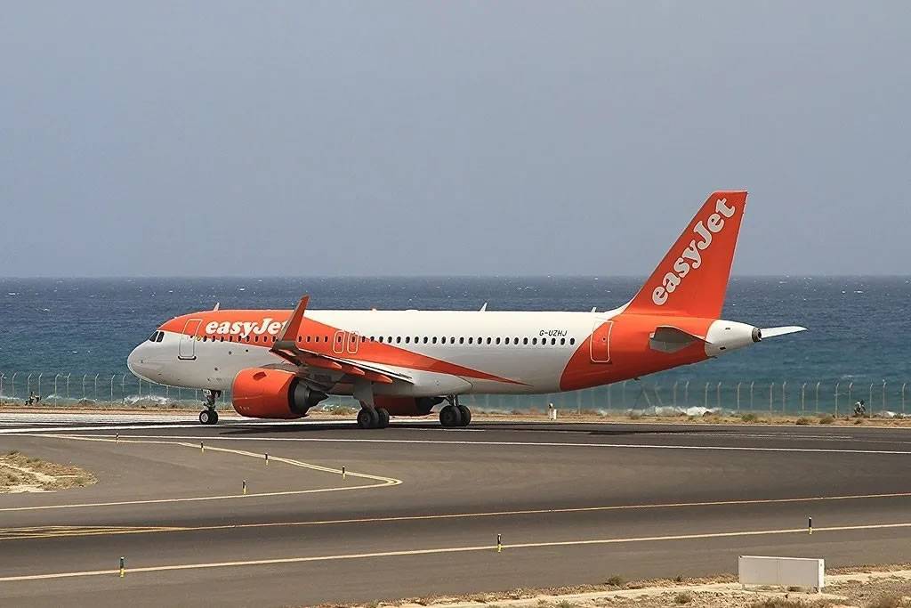Tenerife flight diverted to Lanzarote due to 8 passengers fighting on board