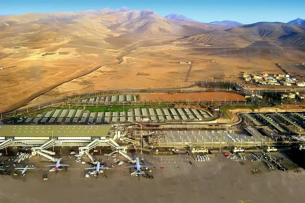 AENA issues warning of airplane crash drills in Fuerteventura