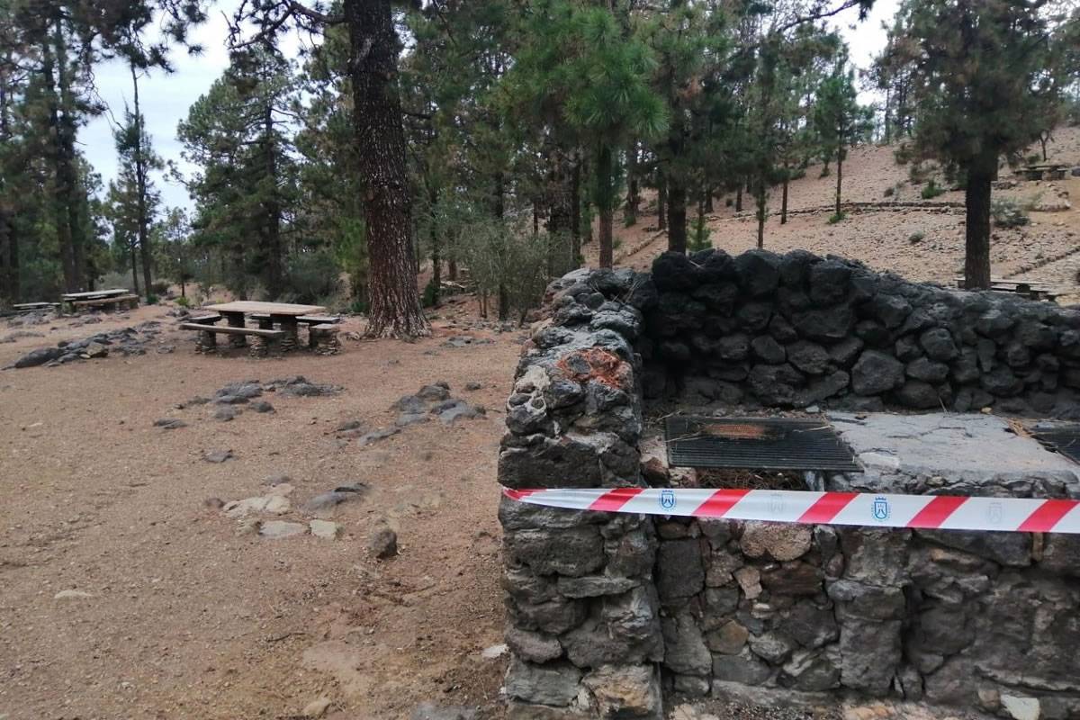 Forest fire alert activated in five Canary Islands