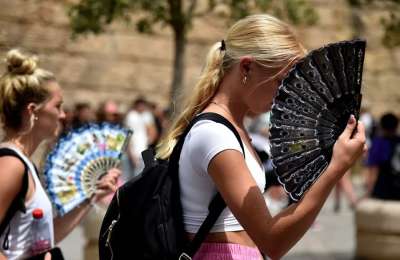 Costa Adeje registers Spain's highest temperatures on Monday
