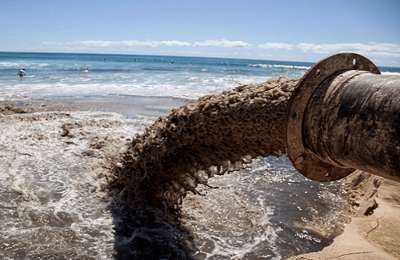 The Canarian Government are using divers and drones to detect illegal discharges