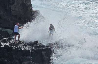 Two tourists put their lives at risk for the ‘perfect’ photo in south Tenerife